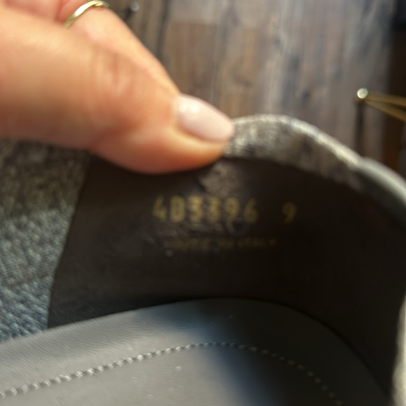 Prada knit loafers. Great condition. Size 9 - Picture 7 of 8